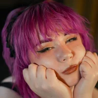 Angel-Lewd-Cake live cam