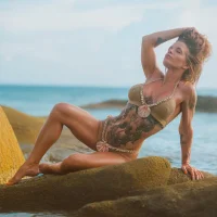 mommyselenafit_ live cam