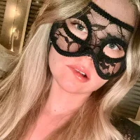 Cherrycolada live cam