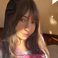 LunnaMonroe live cam